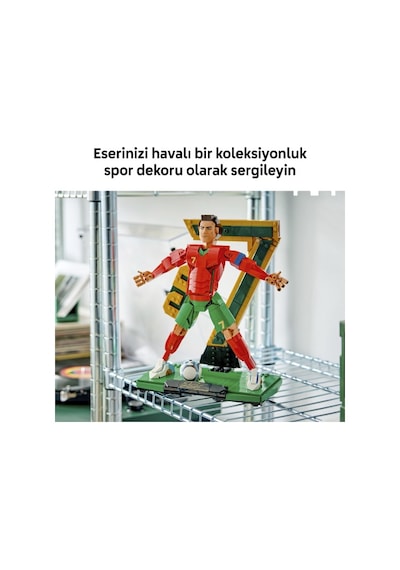LEGO® Editions Cristiano Ronaldo – Futbol Efsanesi 43016 - 12 Yaş ve Üzeri Çocuklar için Dekoratif Model Yapım Seti (854 Parça)