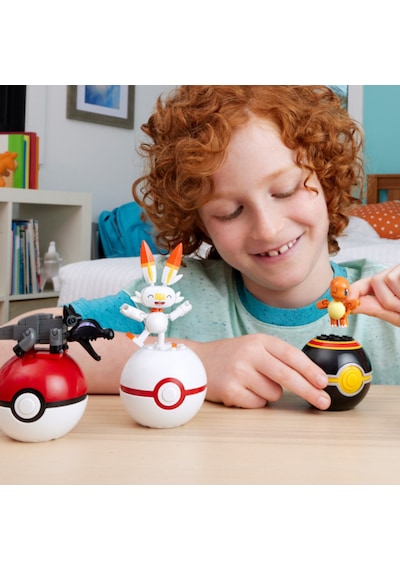 Mega Pokemon Ateş Pokemonu Eğitmenleri