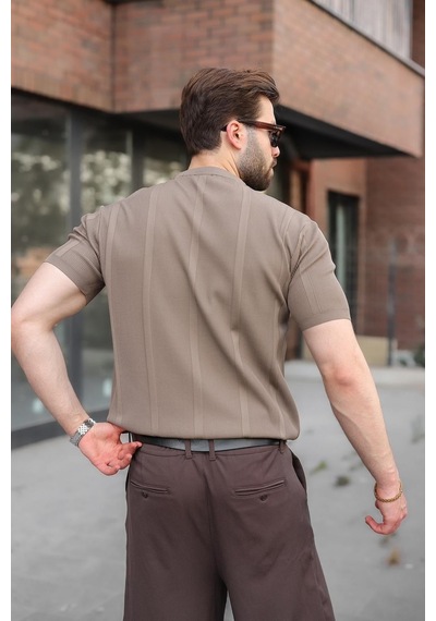 Madmext Açık Kahverengi Regular Fit Bisiklet Yaka Fitilli Triko Erkek Tişört E7490