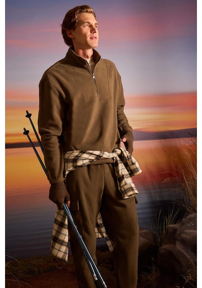 Defacto Boxy Fit Dik Yaka Yarım Fermuarlı Polar Sweatshirt E8632ax25wnkh151 Haki