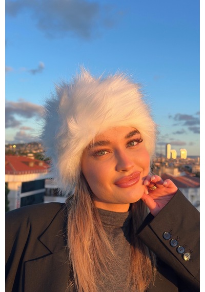 Mollycrush Luxury Rus Slav Tarzı Suni Kürklü Uzun Tüylü Peluş Kadın Ekru Kalpak Şapka Ekru