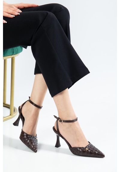 Suins Peart Model Bilekten Bağlamalı Kadın Stiletto Ayakkabı Kahverengi
