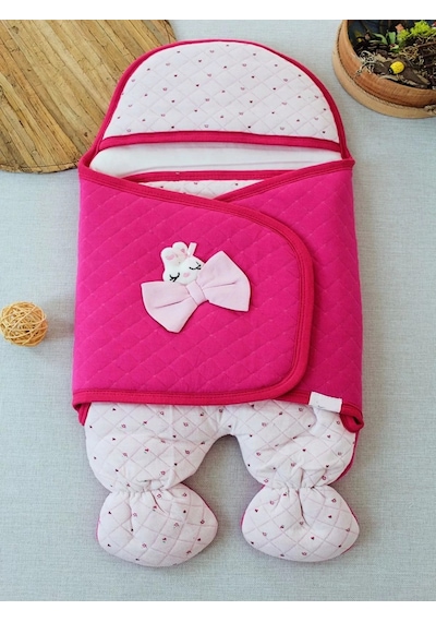 Yenidoğan Açılır Kucaklı Fiyonk Detay Ayaklı Kız Bebek Kundak Pembe Pembe