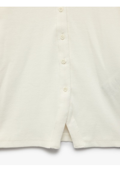 Koton Pamuklu Slim Fit Bisiklet Yaka Uzun Kollu Düğmeli Ribanalı Tişört Ekru 7wkg10412ak