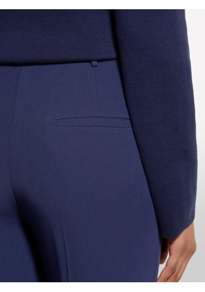 Sisley Viskoz Karışımlı Normal Bel Bol Paça Pantolon Kadın Lacivert Pantolon - 325p4kvxlf02ı Sisley Viskoz Karışımlı Normal Bel Bol Paça Pantolon Kadın Lacivert Pantolon - 325p4kvxlf02ı