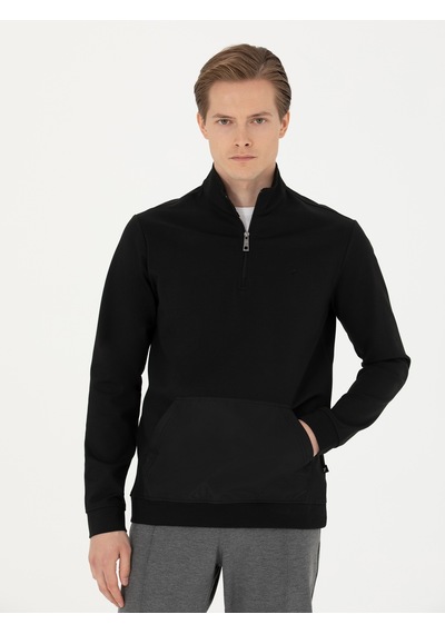 Siyah Regular Fit Yarım Fermuarlı Cepli Sweatshirt