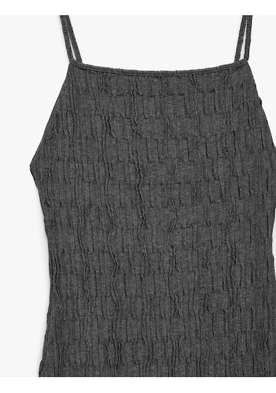 Koton Bürümcük Kumaş Dokulu Yırtmaç Detaylı Kare Yaka Slim Fit Askılı Midi Elbise Antrasit 6sak80332ek Koton Bürümcük Kumaş Dokulu Yırtmaç Detaylı Kare Yaka Slim Fit Askılı Midi Elbise Antrasit 6sak80332ek