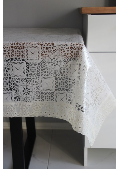 120x150 Cm Dantel Kenar Pvc Muşamba Masa Örtüsü Karemotifdantel-13 Bej