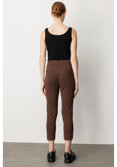 On Fashion Regular Fit Dar Paça Lastikli Bel Dokuma Kadın Pantolon Kahve