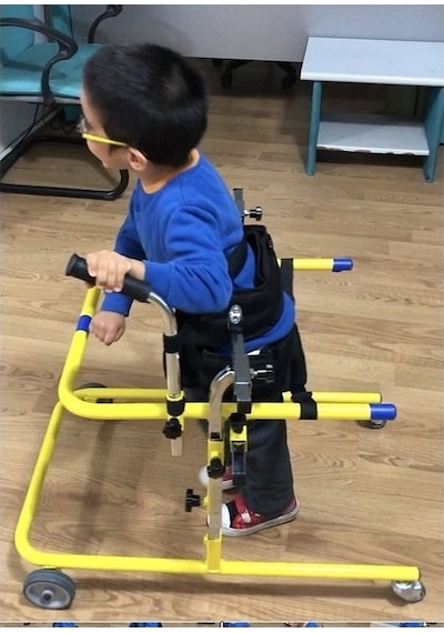Medikaltec Yürüme Yardımcısı Gait Trainer 2 İle 4 Yaş Arası