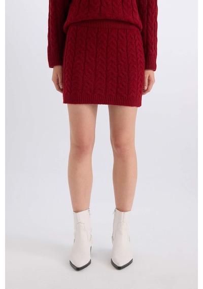 Defacto Yılbaşı Temalı Slim Fit Dar Kesim Mini Triko Kadın Etek D3702AX24CWRD56 Kırmızı