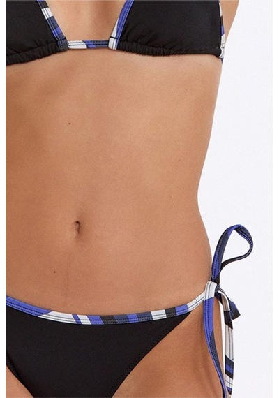 Argento Kadın Siyah Biye Detaylı Çıkarılabilir İnce Kaplı Boyundan Bağlı Bikini Takımı Siyah Argento Kadın Siyah Biye Detaylı Çıkarılabilir İnce Kaplı Boyundan Bağlı Bikini Takımı Siyah