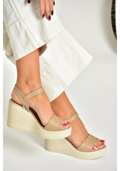 Fox Shoes U555250203 Bej Hakiki Deri Dolgu Topuklu Kadın Ayakkabı Bej-hakiki Deri