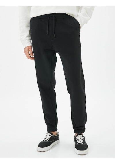 Koton Jogger Eşofman Altı Beli Bağcıklı Cep Detaylı Siyah 4wam40001mk 4WAM40001MK999 Siyah Koton Jogger Eşofman Altı Beli Bağcıklı Cep Detaylı Siyah 4wam40001mk 4WAM40001MK999 Siyah