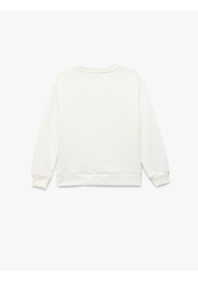 Koton Üç İplik Şardonlu Unicorn Baskılı Uzun Kollu Bisiklet Yaka Sweatshirt Ekru 6wkg10071ak Ekru Koton Üç İplik Şardonlu Unicorn Baskılı Uzun Kollu Bisiklet Yaka Sweatshirt Ekru 6wkg10071ak Ekru