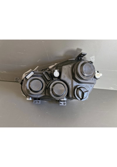 Volkswagen Polo Sağ Ön Far Motorlu 9 Fiş Sıfır 2002-2006