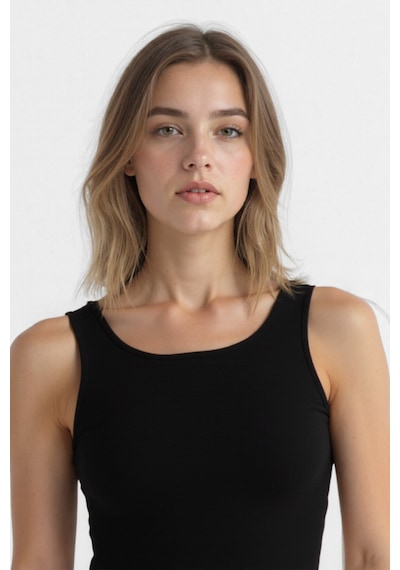 Vitrin Halter Yaka Spor Atlet Siyah