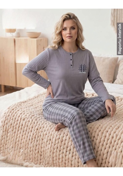Boyraz Lindros Kadın Düğme Yaka Raporlu İnterlok Kışlık Battal Pijama Takımı 02702 - 1 Adet Füme Boyraz Lindros Kadın Düğme Yaka Raporlu İnterlok Kışlık Battal Pijama Takımı 02702 - 1 Adet Füme