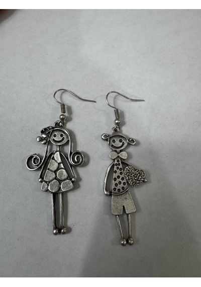 Happy Doll Charm Figürlü Gümüş Renk Unisex Sallantılı Küpe Çok Renkli