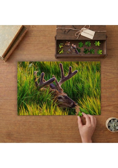 Otların Arasında Geyik Tasarımı 240 Parça Ahşap Puzzle Ahşap Kutuda Mpy40143