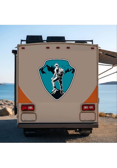 Dağcı Maceracı Sticker - Kamp Adventure Off Road 4x4 Sticker - Araba Oto Motosiklet Karavan Cam Sticker - 00061 15x14 Cm