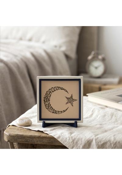 Özel Hilal Tasarımlı Kelime-i Tevhid Objesi, Modern Dekorasyon İçin Şık Masaüstü Aksesuarı 10x10 Cm