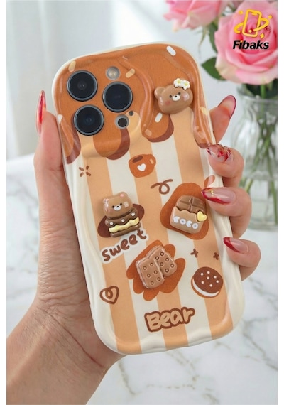 Fibaks iPhone 15 Pro Max Uyumlu Kılıf Tasarımlı Desenli Kamera Korumalı Ayıcık Bisküvi Renkli Cofffe Silikon Kapak