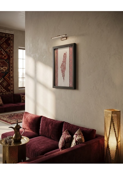Kufi Hat Sanatı Filistin Haritası Kanaviçe Görünümlü Dijital Baskı Siyah Ahşap Çerçeveli Masaüstü Tablo 21x30 Cm