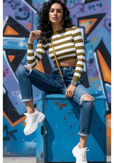 Fashion Cocktail Çizgili Şeritli Sırtı Ayarlanabilir Deri Kemerli Kollu Likralı Esnek Krop Büstiyer Zeytin Yeşili Siyah Fashion Cocktail Çizgili Şeritli Sırtı Ayarlanabilir Deri Kemerli Kollu Likralı Esnek Krop Büstiyer Zeytin Yeşili Siyah