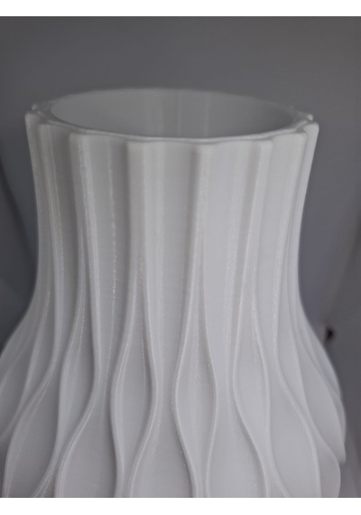Dalga Desenli Vazo -20 Cm Beyaz
