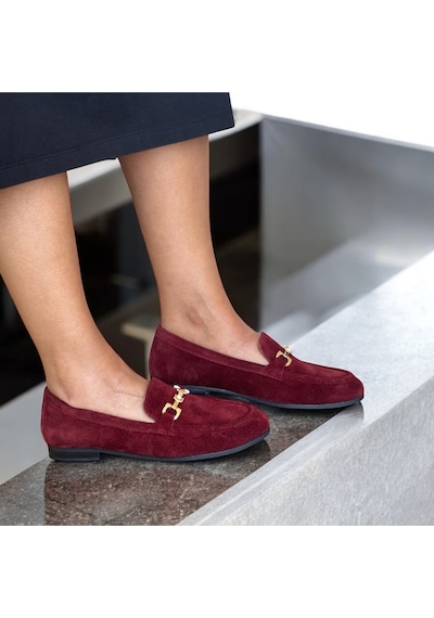 Ne&ve Shoes Bordo Süet Hakiki Deri Gold Zincir Aksesuarlı Kadın Loafer Ayakkabı