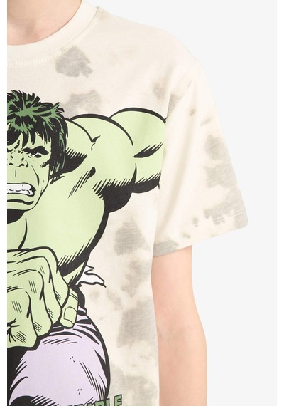 DeFacto Erkek Çocuk Marvel Comics Pijama Takımı Kısa Kollu Üst Beli Lastikli Şort E0344A825SMER188