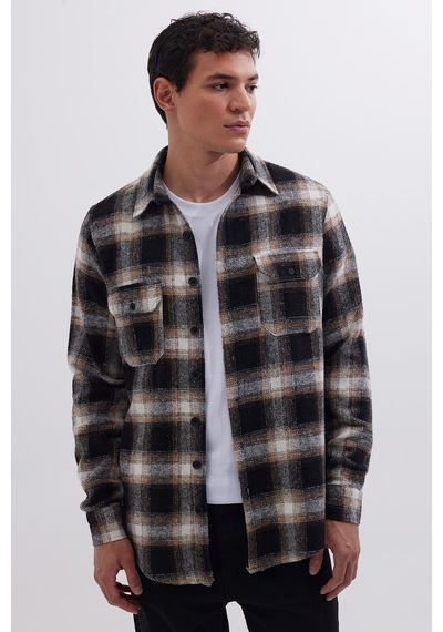 Tudors Erkek Slim Fit Dar Kesim Çift Cepli Kapaklı Spor Yaka Kareli Oduncu Gömlek-41805 Çok Renkli Tudors Erkek Slim Fit Dar Kesim Çift Cepli Kapaklı Spor Yaka Kareli Oduncu Gömlek-41805 Çok Renkli