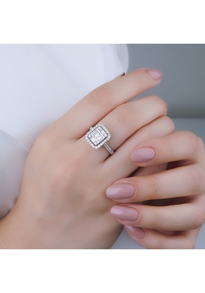 Nadias Jewellery Queen Baget Pırlanta Yüzük