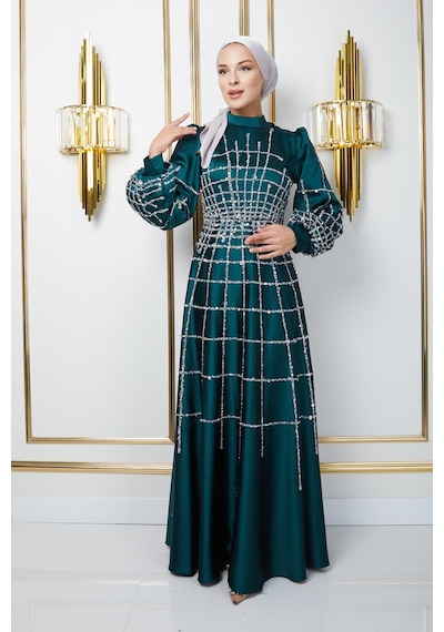 Olcay Önü Ve Kolları Taş Ve Pul Bezeli Kloş Saten Tesettür Abiye Elbise Yeşil 1675