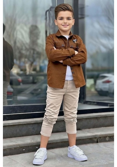Riccotarz Erkek Çocuk Sırt Baskılı Çıtçıt Düğmeli Kahverengi Gömlek Dar Kesim Pantolon Alt Üst Takım Kahverengi Riccotarz Erkek Çocuk Sırt Baskılı Çıtçıt Düğmeli Kahverengi Gömlek Dar Kesim Pantolon Alt Üst Takım Kahverengi