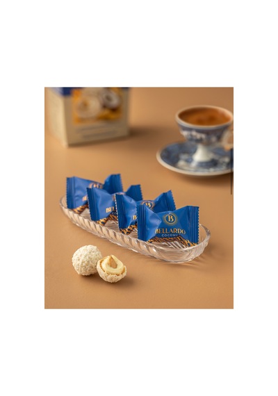 Bütün Bademli Krema Dolgulu Hindistan Cevizi Kaplamalı Toplar 150 Gr - 806641494