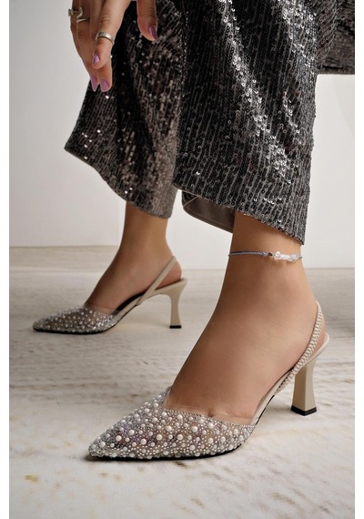 Nesilshoes Nesil Shoes Uraz 451 Ten İncili Lastikli Kadın Sandalet