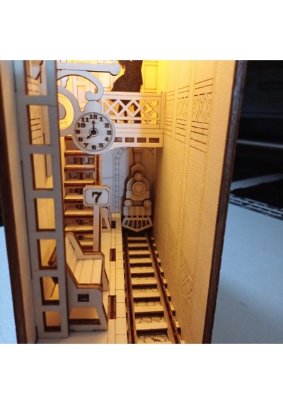 Book Nook Tren İstasyonu Kitap Tutucu Dıy Kendin Yap