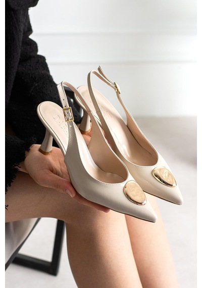 Dabab Shoes Mealıs Kadın Bej Kırışık Rugan Sivri Burun Gold Aksesuarlı Bilekten Bantlı 7 Cm Topuklu Slingback Ayakkabı