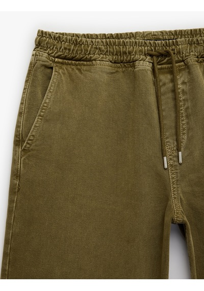 Koton Pamuklu Rahat Kalıp Jogger Beli Bağcıklı Bermuda Jean Şort Haki 6sam40410nd