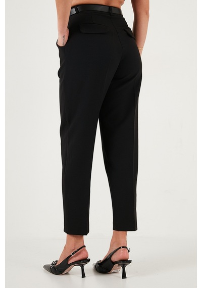 Lela Regular Fit Yüksek Bel Düz Paça Kemerli Bayan Pantolon 68350938 Siyah