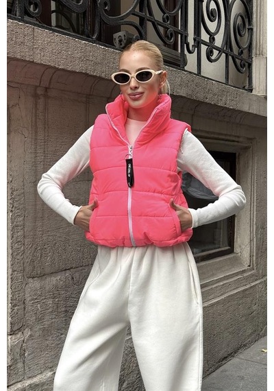 Veraura Lifestyle Pembe Sırtı Taş İşlemeli Dik Yaka Kısa Şişme Yelek