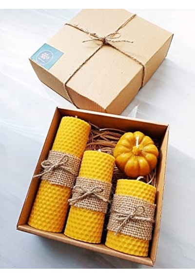 Petekoğlu Balmumu Mum Dekoratif Hediye Kutusu 4 Lü Set Doğal Petek Beeswax Candle Bal Kabağı Jüt Kumaş Enerji Sınıfı A 000 Açık Krem