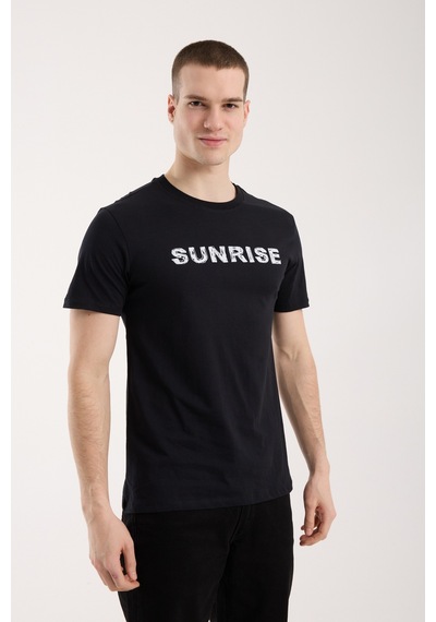 Maximodena Sunrise Urban Yazı Baskılı Erkek Tişört Günlük Sportif Stil Siyah Maximodena Sunrise Urban Yazı Baskılı Erkek Tişört Günlük Sportif Stil Siyah