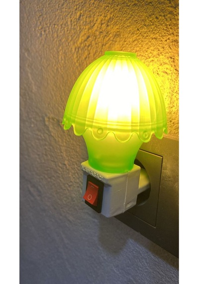 Nostaljik Mantar Tip Gece Lambası Kendinden Fişli Çıt Çıt Anahtarlı 7 Watt Akkor Ampullü Yeşil