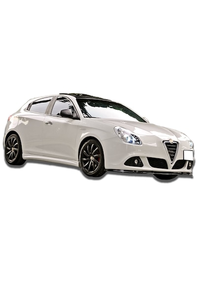 Alfa Romeo Giulietta Yan Marşpiyel Plastik Boyasız Nam Tunıng Garage