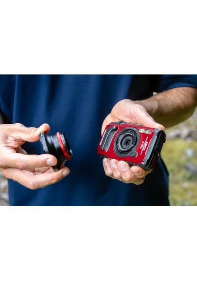 Om System Tough Tg-7 Kırmızı Dijital Kamera, Su Geçirmez, Darbeye Dayanıklı, Su Altı Ve Makro Çekim Modları, 4k Video, 4 Kat Geniş Açılı Zoom Olympus Tg-6'nın Devamı Modeli