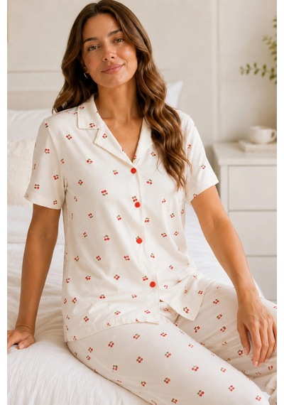 Findit Beyaz Kiraz Desenli Kısa Kollu Gömlek Yaka Milan Kumaş Kadın Pijama Takımı