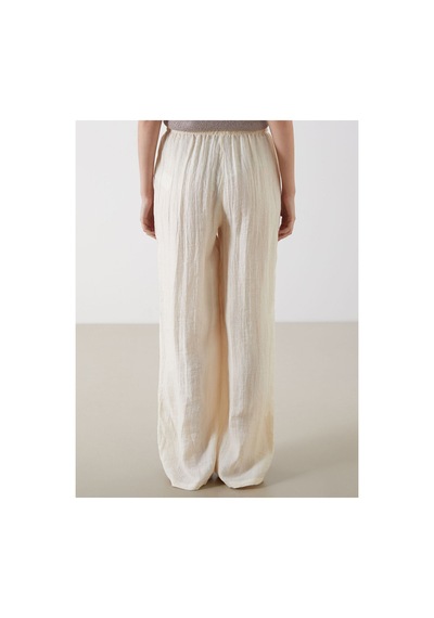 LC Waikiki Alıta Cıty Farkıyla Beli Lastikli Dokulu Kadın Pantolon Belirtilmemiş - 918663363 Belirtilmemiş LC Waikiki Alıta Cıty Farkıyla Beli Lastikli Dokulu Kadın Pantolon Belirtilmemiş - 918663363 Belirtilmemiş